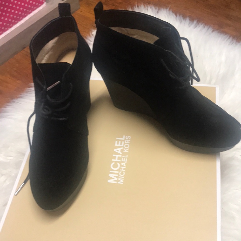 Super cute booties